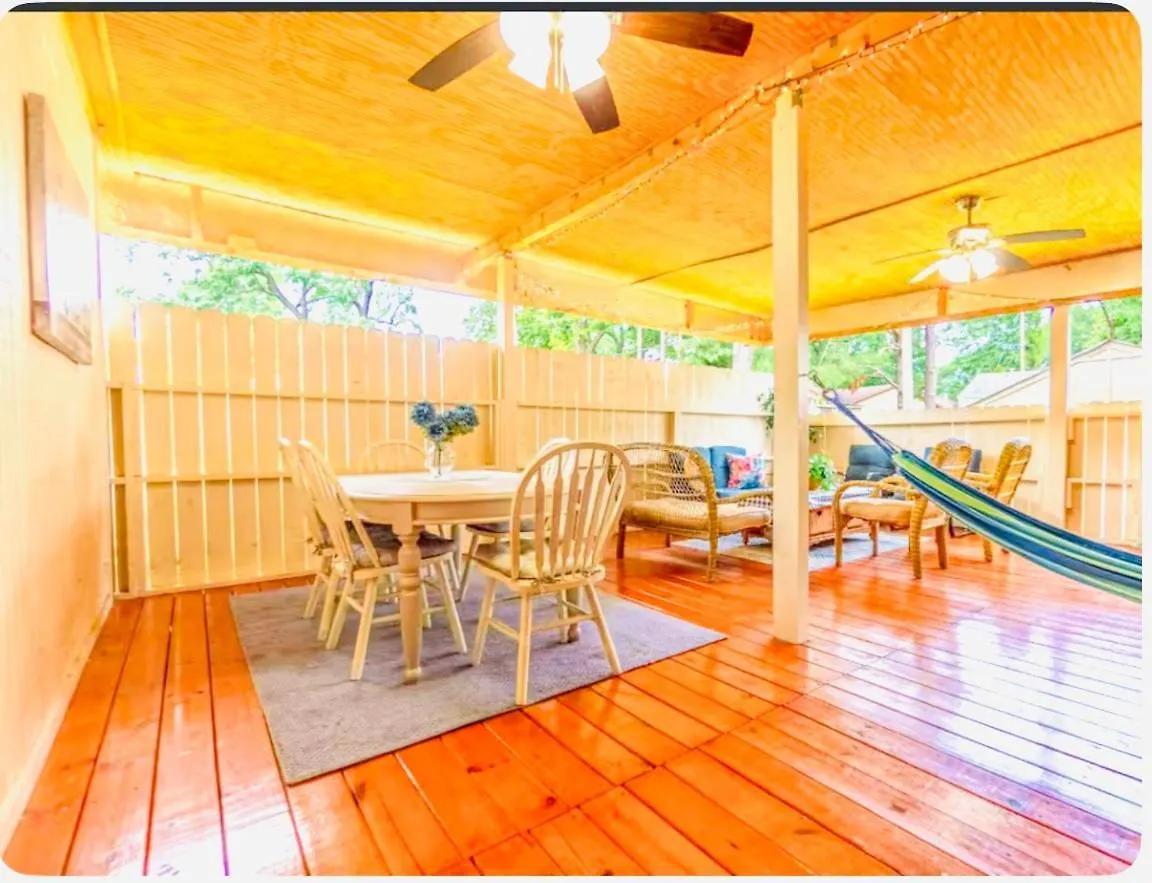 Spacious Home Close To Everything In Memphis Verenigde Staten